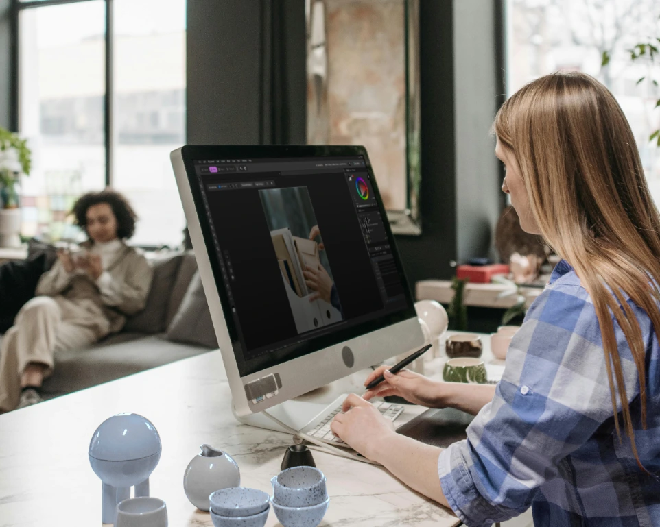 Coworking, business center Zaventem, domiciliation d’entreprise en Flandre, bureau partagé, environnement professionnel, entrepreneurs, adresse commerciale, siège social, productivité, accompagnement administratif, centre d’affaires agréé SPF Économie.