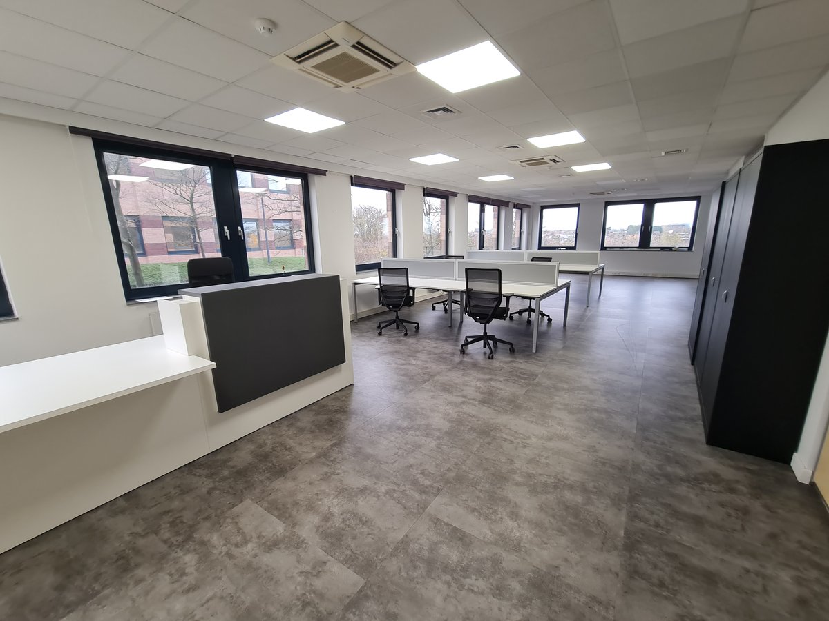 Plateau de bureaux et espace de coworking du centre d'affaires Unita Business Zaventem, adresse de siège social en Brabant flamand
